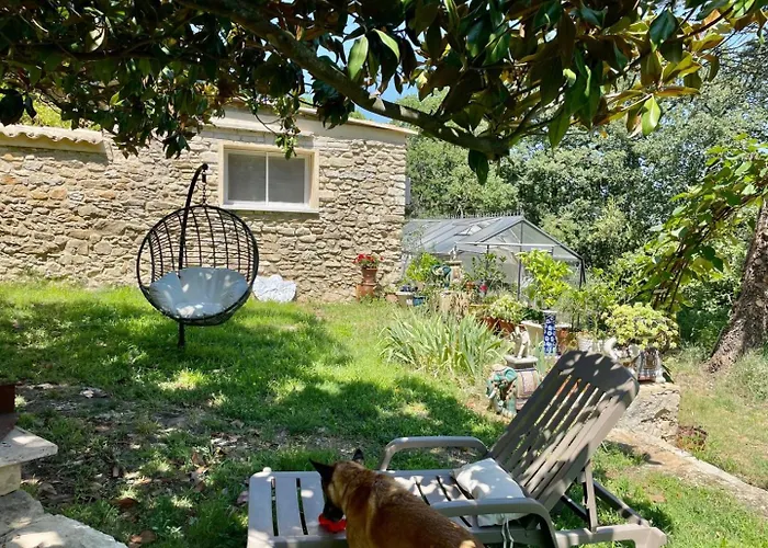 Alojamento de Acomodação e Pequeno-almoço Le Viel 3*